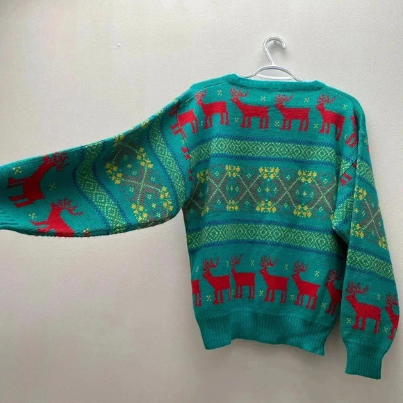 VINTAGE - Super Fun Reindeer Young Beat Holiday Sweater - Picture 4 of 6